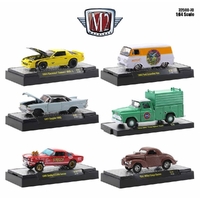 M2 Machines Auto-Shows 32500 Series 70 1:64 Scale inc Acrylic case