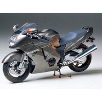 Tamiya Honda CBR 1100XX Super Blackbird 1:12 Scale Model Kit 14070