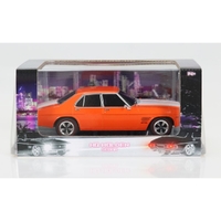 DDA Spectra Rides HQ Holden Monaro GTS 4 Door 1:24 Scale Plastic with lights ORANGE DDALU01