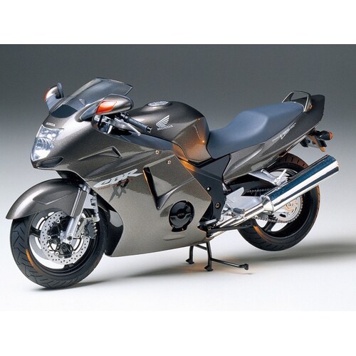 Tamiya Honda CBR 1100XX Super Blackbird 1:12 Scale Model Kit 14070