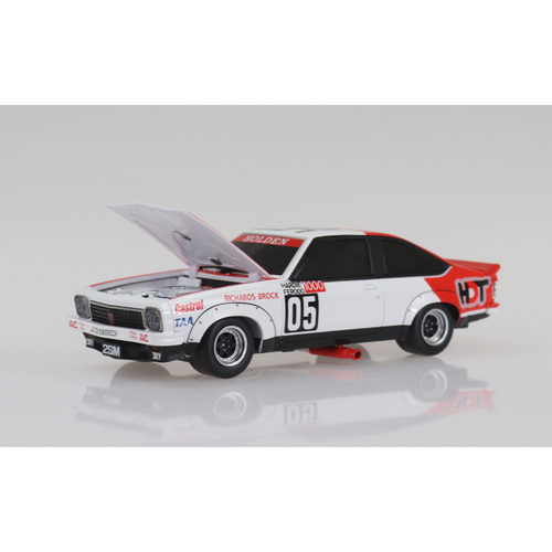 DDA Spectra Rides A9X Torana 1979 Bathurst Winner 1:24 Scale Light Up Vehicle DDALU-R04