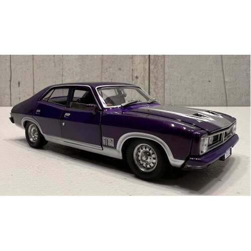 DDA Ford XB Falcon GT Sedan Dark Shadows 1:32 Scale Diecast Vehicle DDA32849DS