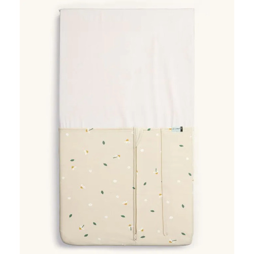 ergoPouch Bedside Sleeper Baby Tuck Sheet - Daisy Sprinkle